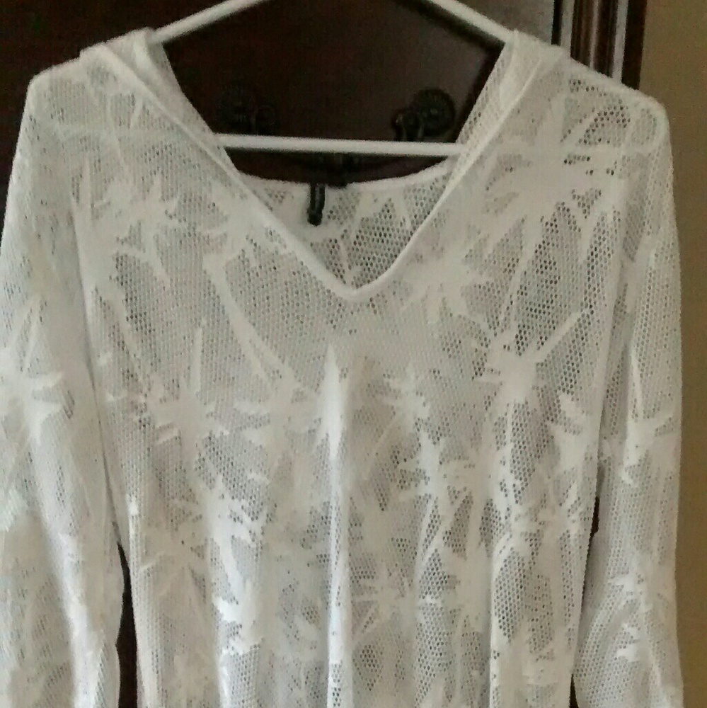 White Portocruz netted cover up